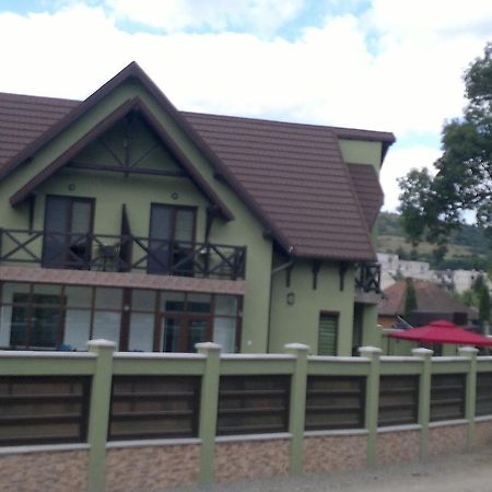 Imola Vendeghaz Hotel Sovata Exterior photo